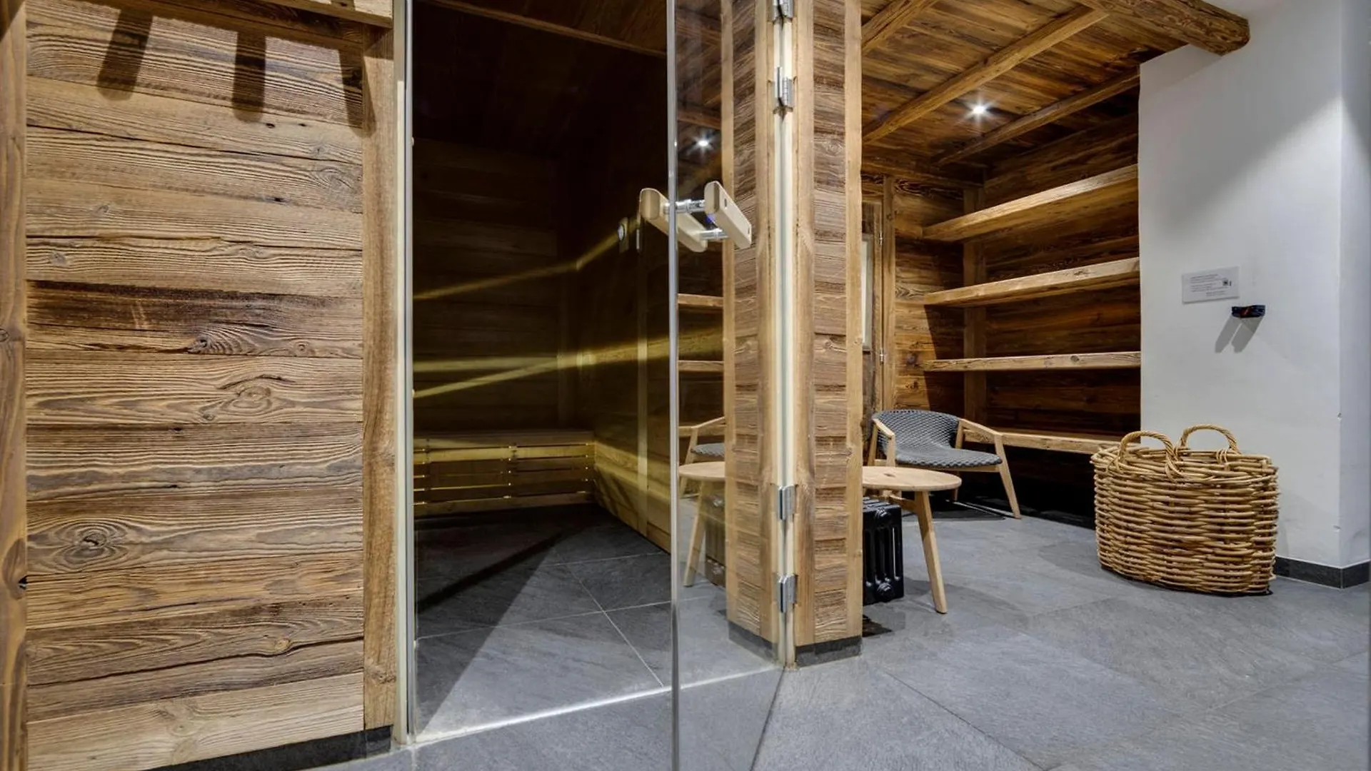 Appartement Skis Aux Pieds, Piscine & Jacuzzi - Arc 1950 - Fr-1-686-40 Les Arcs  アパート Les Arcs (Savoie)