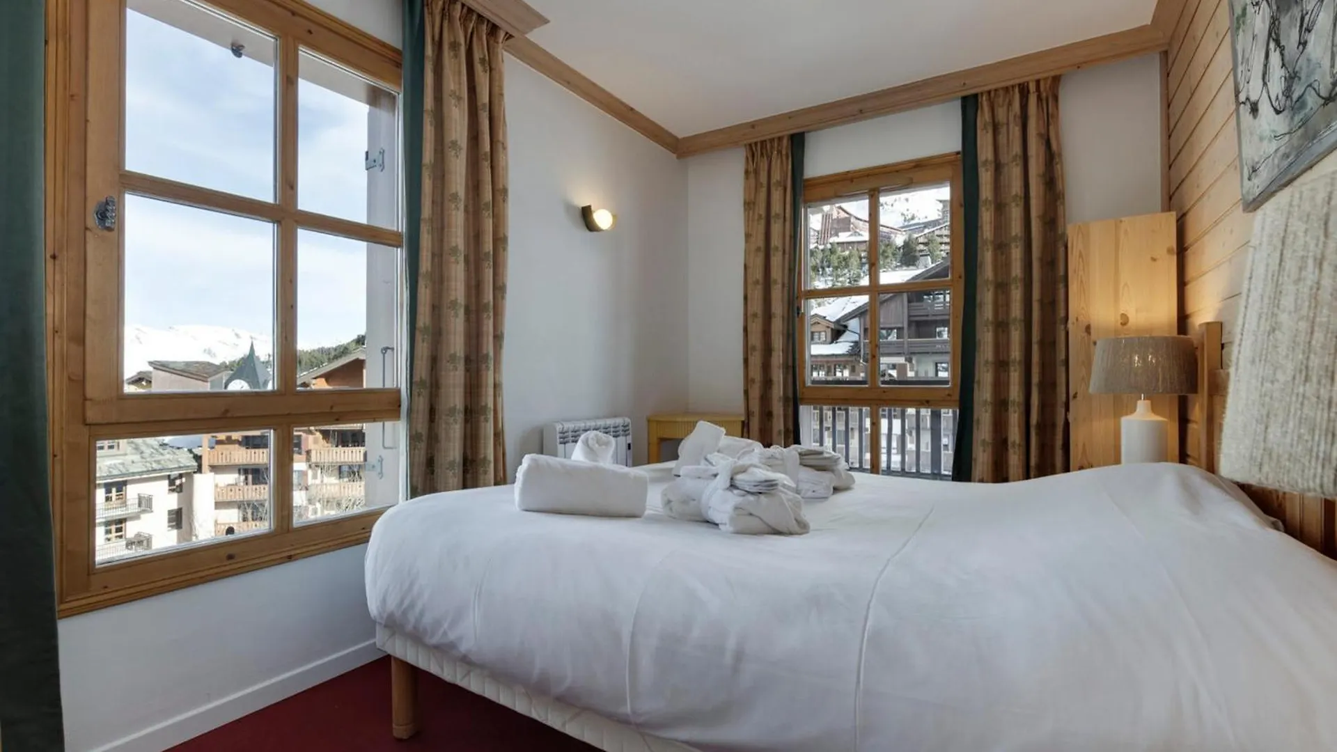 アパート Appartement Skis Aux Pieds, Piscine & Jacuzzi - Arc 1950 - Fr-1-686-40 Les Arcs  フランス