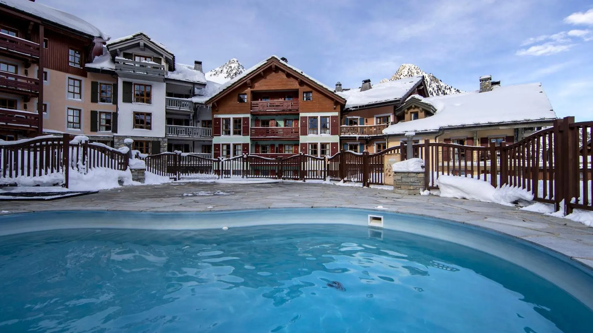 Appartement Skis Aux Pieds, Piscine & Jacuzzi - Arc 1950 - Fr-1-686-40 Les Arcs  アパート Les Arcs (Savoie)